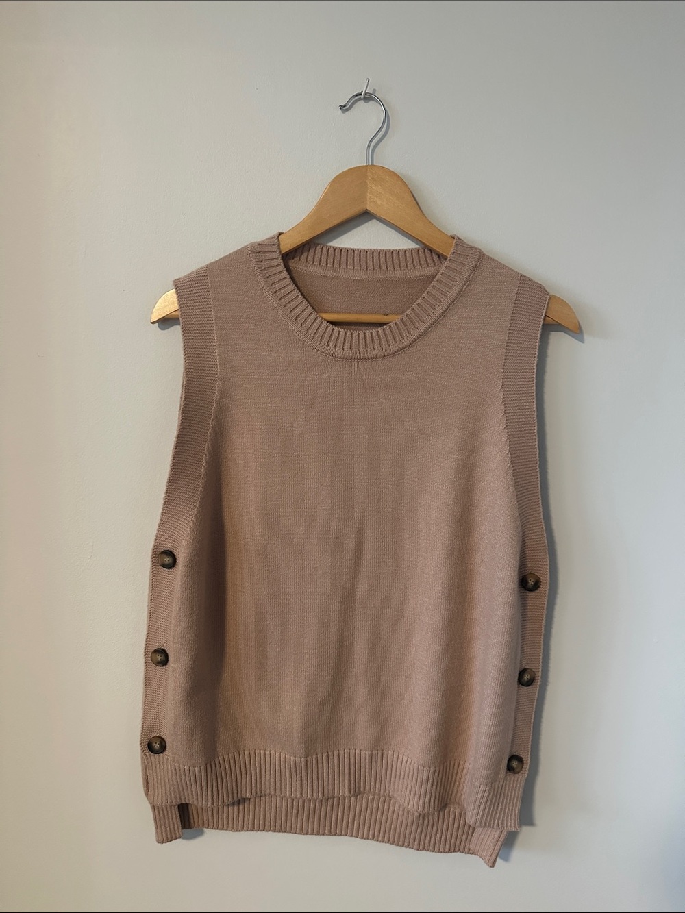 Sleeveless Knit Button Side Vest in Dusty Mauve